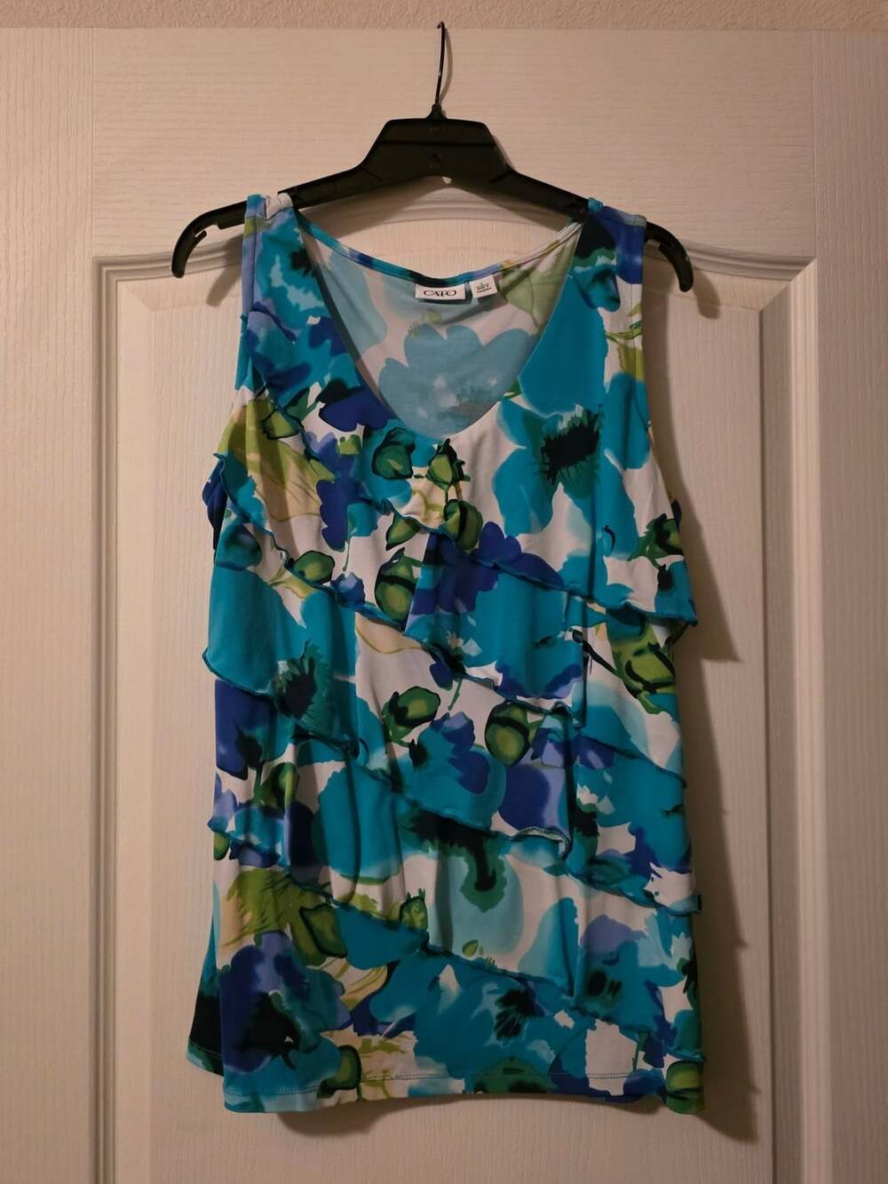 Cato Women's Sleeveless Ruffled Blouse Blue Floral Print Size Large